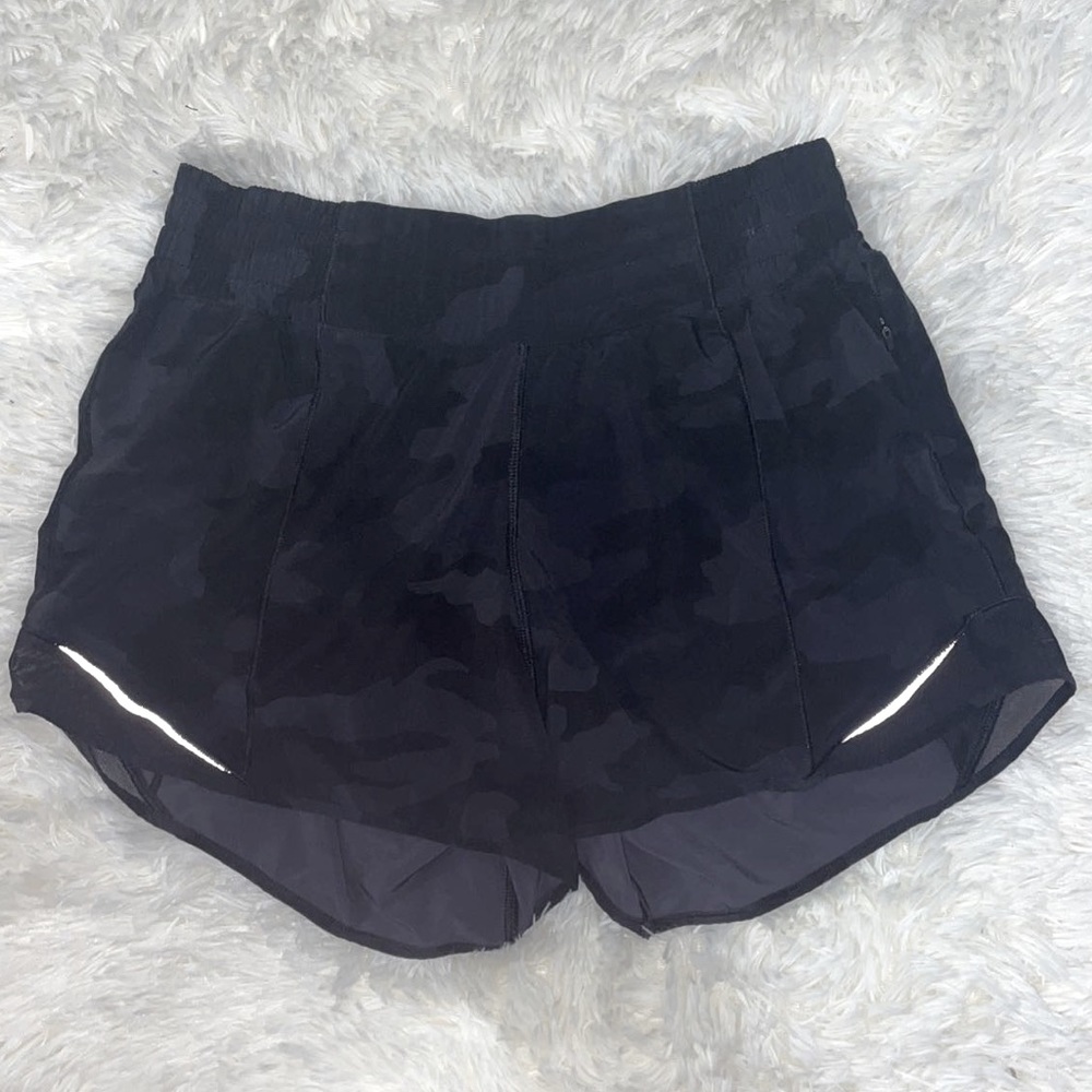 Lululemon Hotty Hot Camo 4” Shorts